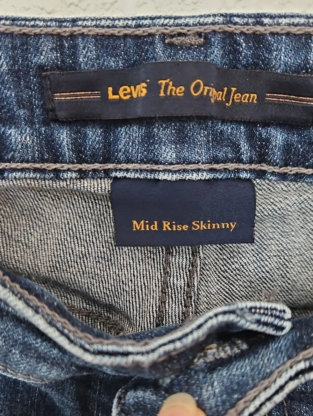 Levi's The Original Jean / Mid Rise Skinny ~ Size 14M